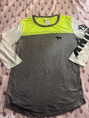 PINK Victoria's Secret Neon Yellow, Gray & White Colorblock Long Sleeve Tee